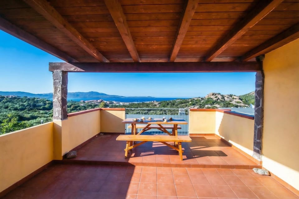 Family Apartment, 2 Bedrooms, Terrace (Monte Majore 16/B) | Outdoor dining