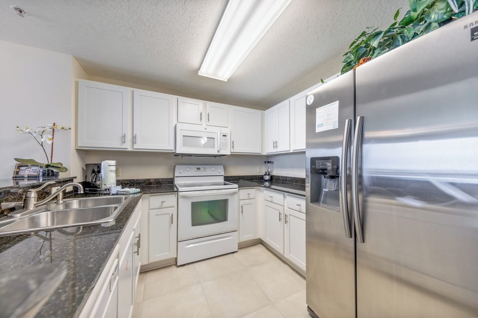 Fully stocked kitchen