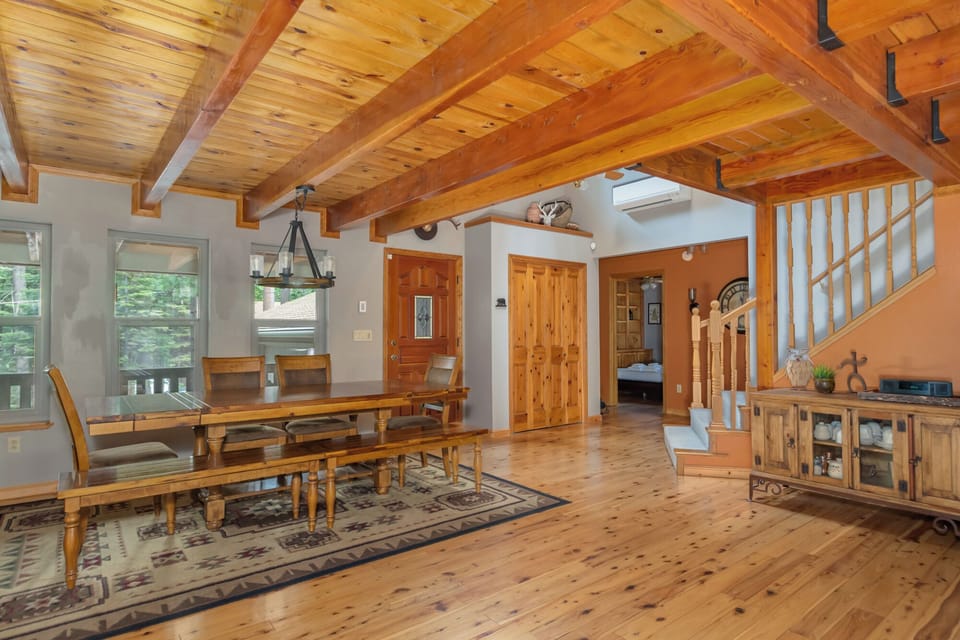 Dining Area 2