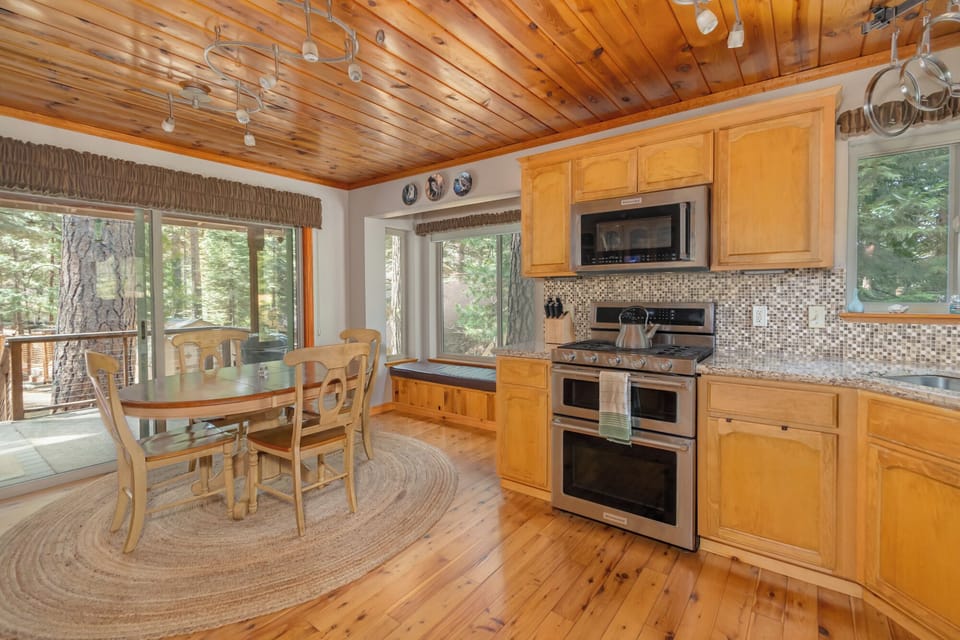 Breakfast Nook + Kitchen