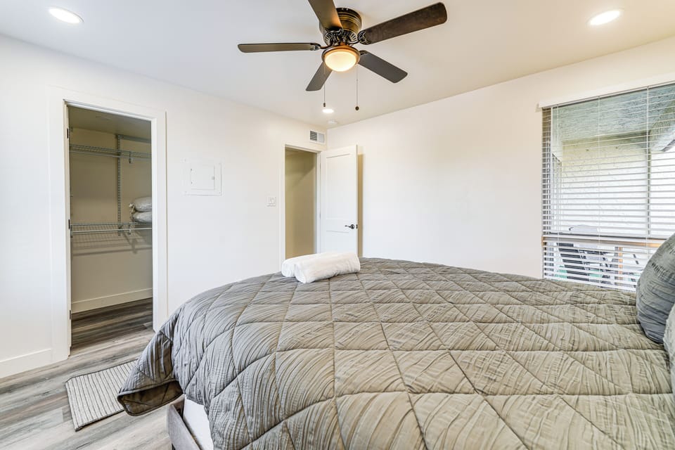 Apartment (1 Bedroom) | Interior