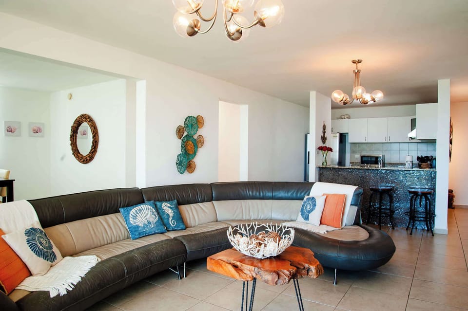 Plenty of seating for everyone to spend time together
