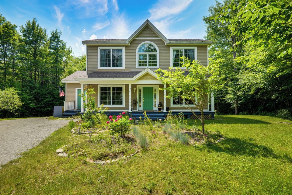House (4 Bedrooms) | Front of property
