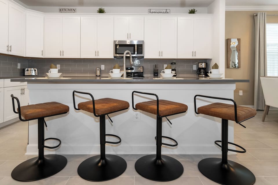 Kitchen bar