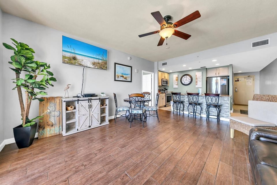 Condo, Multiple Beds (Sterling Reef 1504) | Living area | TV, DVD player