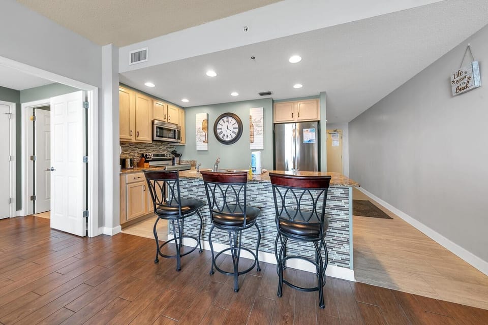 Condo, Multiple Beds (Sterling Reef 1504) | Private kitchen | Oven, toaster