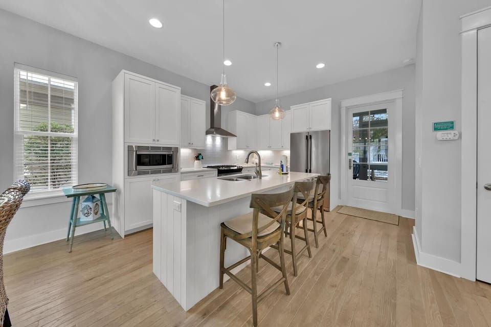 House, Multiple Beds (This is Living) | Private kitchen | Oven, toaster
