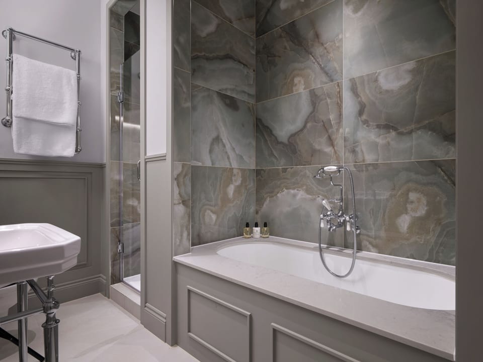 Chelsea Studio | Bathroom | Free toiletries, hair dryer, children's robes, slippers
