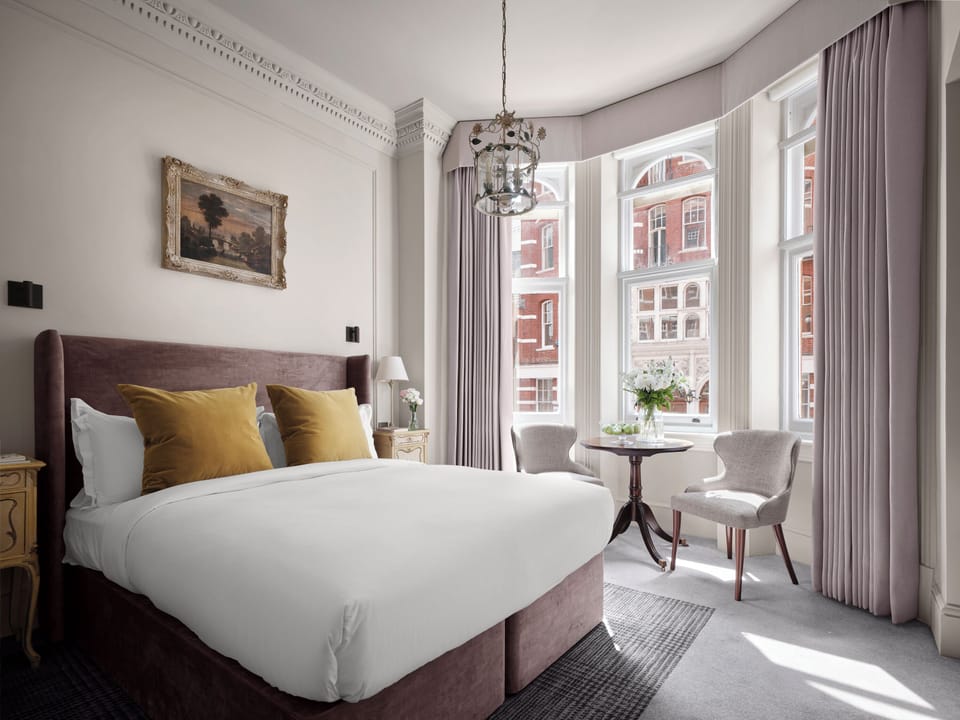 Chelsea Double | Free minibar items, in-room safe, desk, laptop workspace