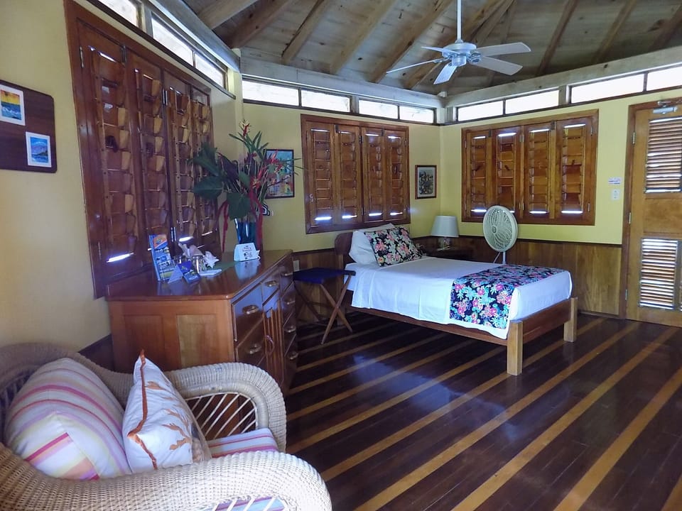 Individually decorated, individually furnished, bed sheets