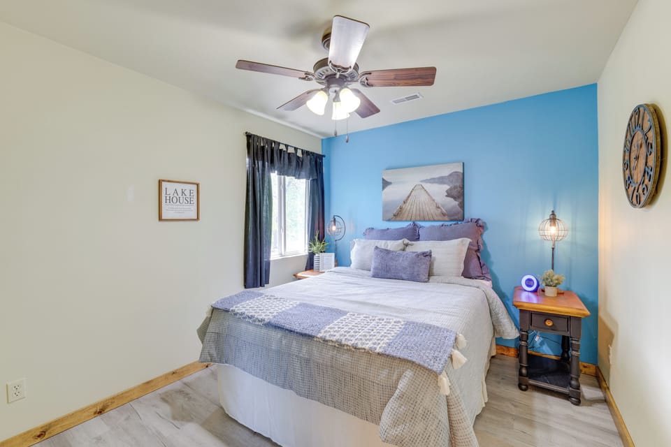 Bedroom 1 | Queen Bed | Linens Provided | Hangers