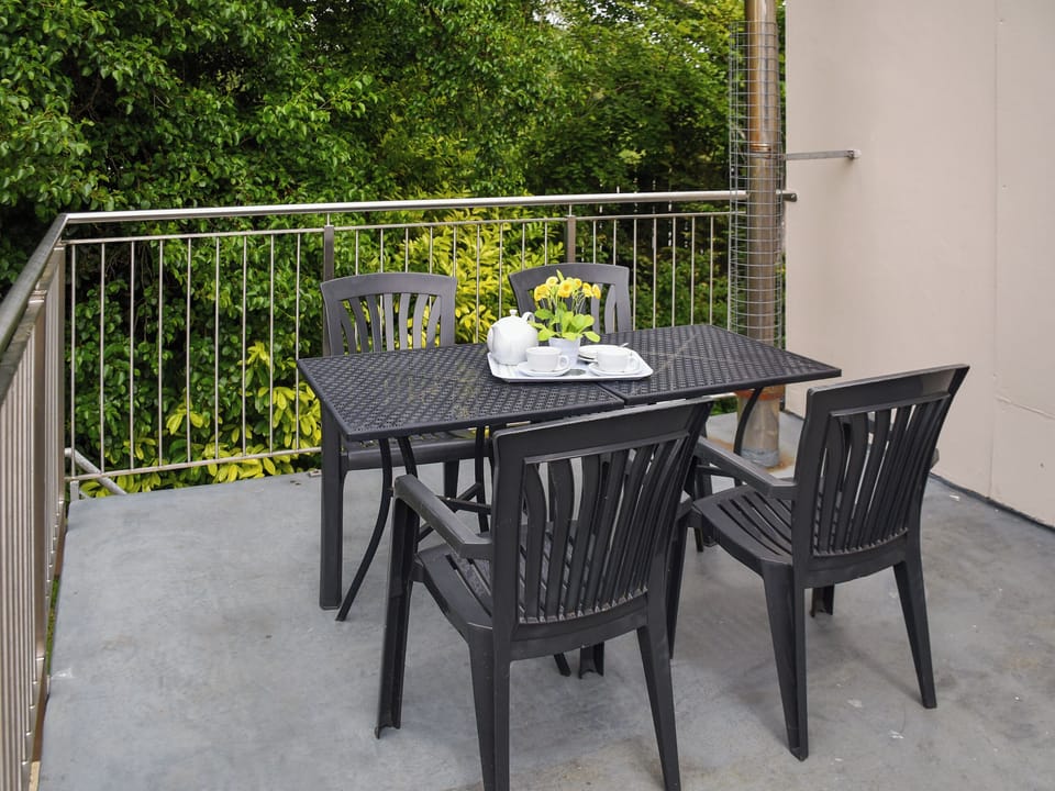 Terrace | Lily Pad 4 - Lily Pad Cottages, Nassington, near Stamford