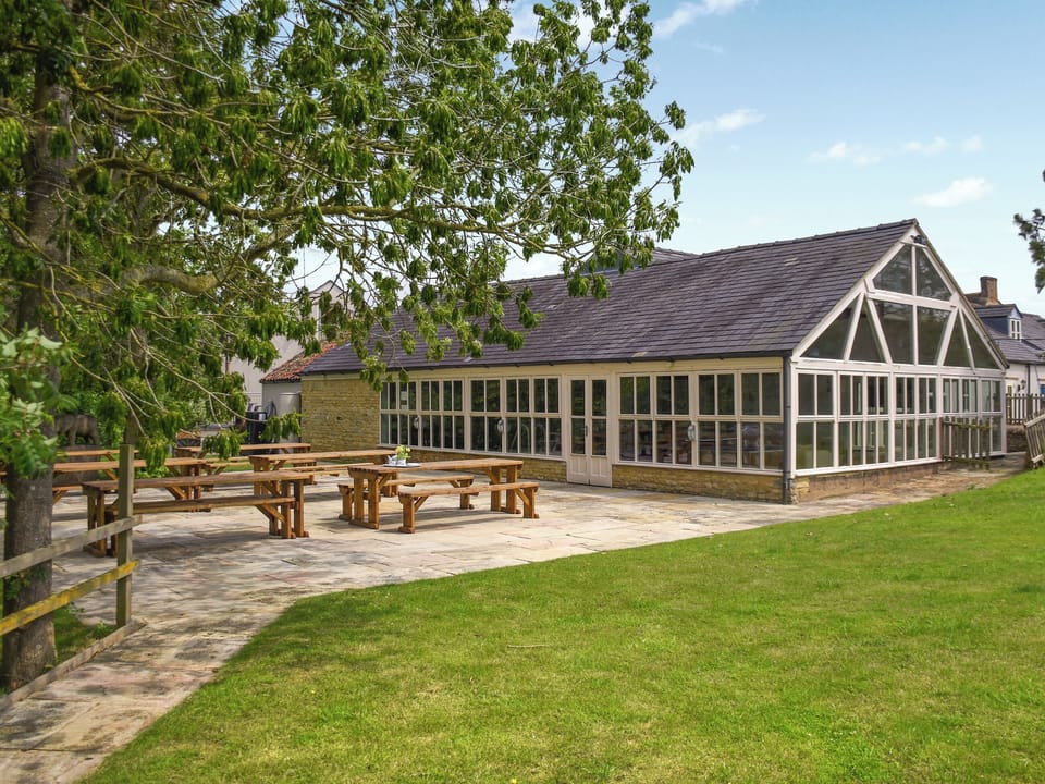 Outdoor | Lily Pad 4 - Lily Pad Cottages, Nassington, near Stamford