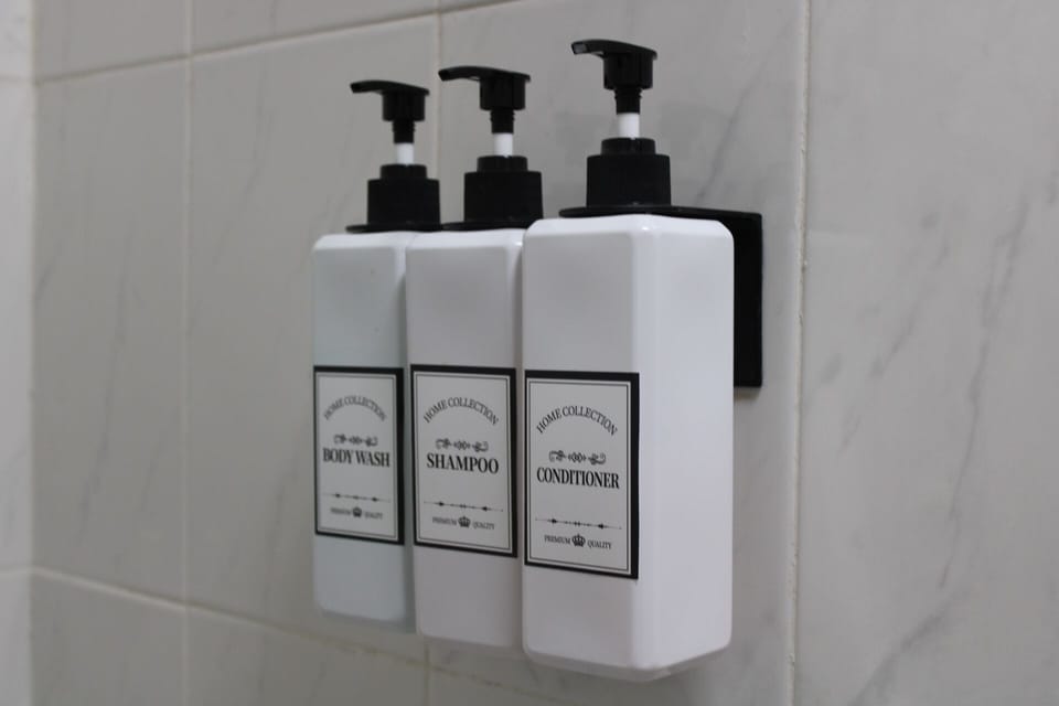 Bathroom amenities