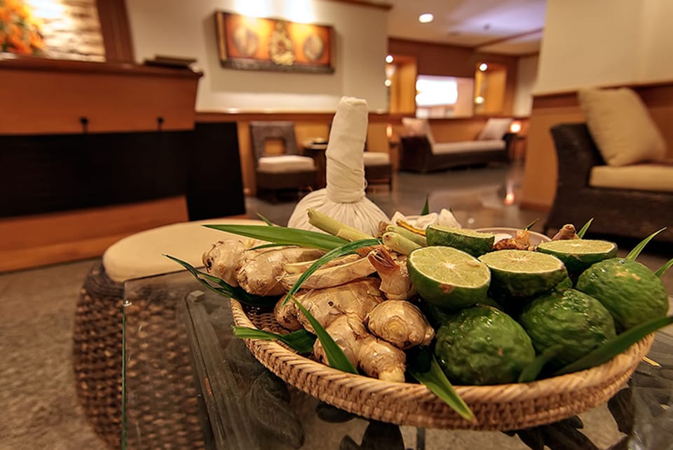 Sauna, body treatments, aromatherapy, Thai massages, body wraps