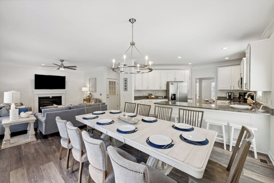 Connect with your loved ones in this inviting home thanks to a beautiful open floor plan.
