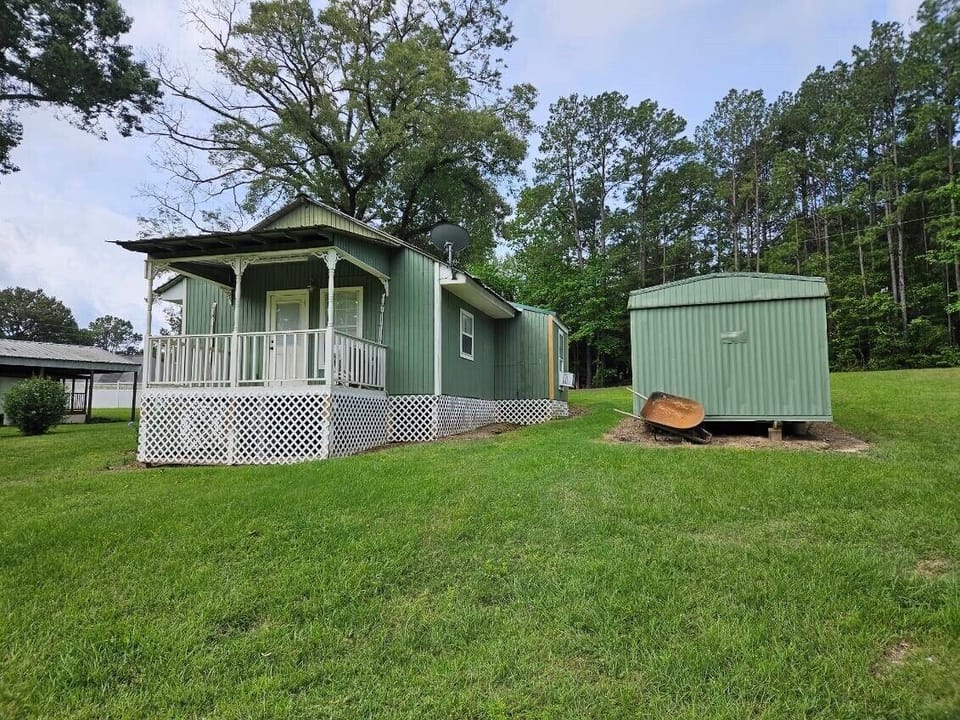 Back side of the cabin