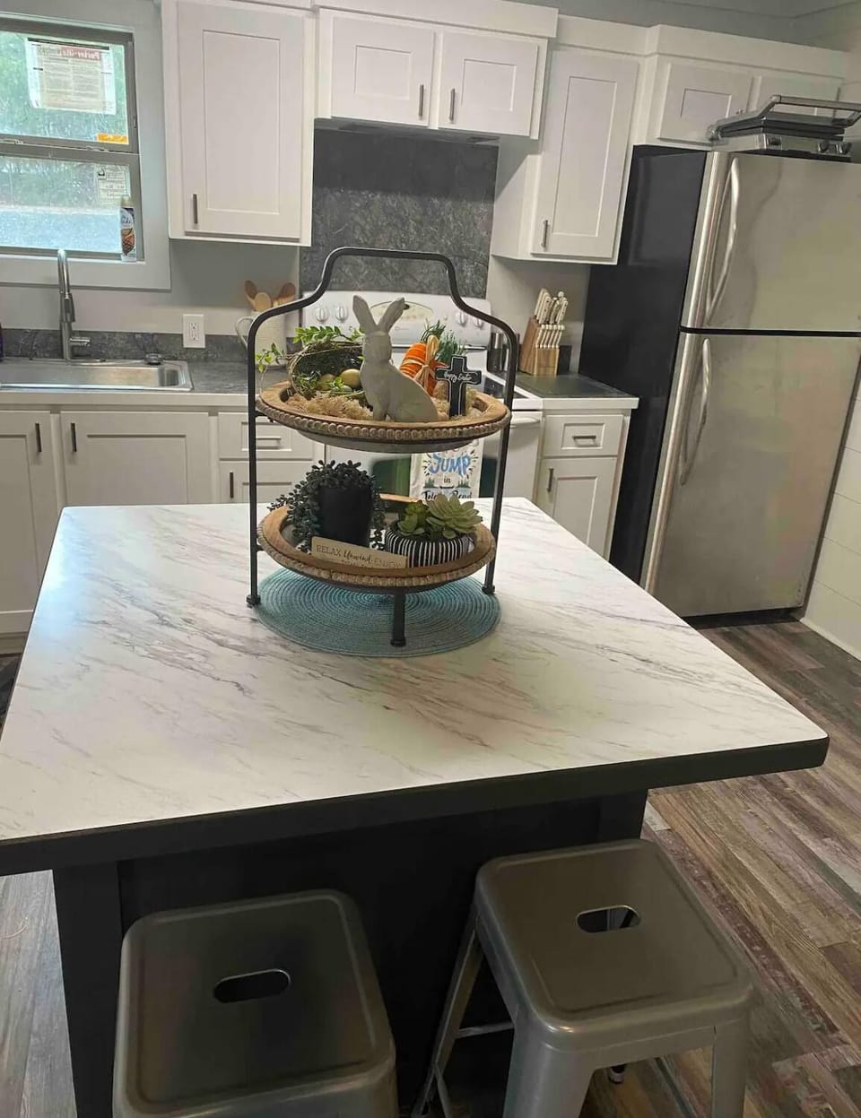 Kitchen island