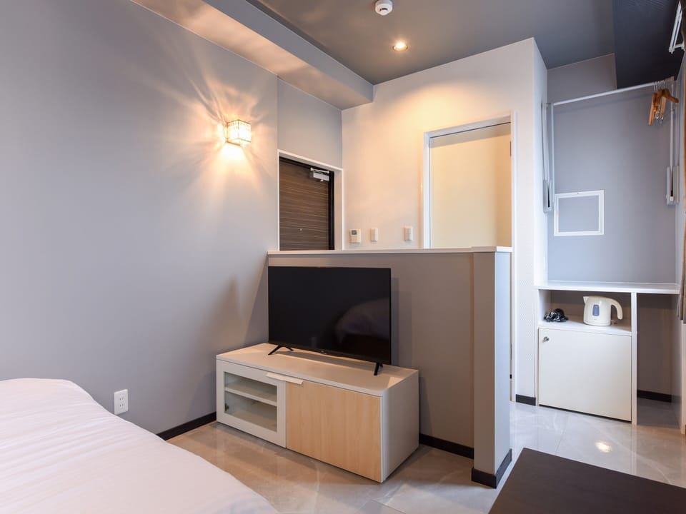 Double Room, 1 Double Bed, Non Smoking | Desk, WiFi (free), bed sheets