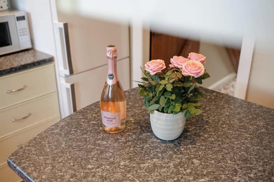 The Kitchen: enjoy a glass of fizz and relax of an evening.