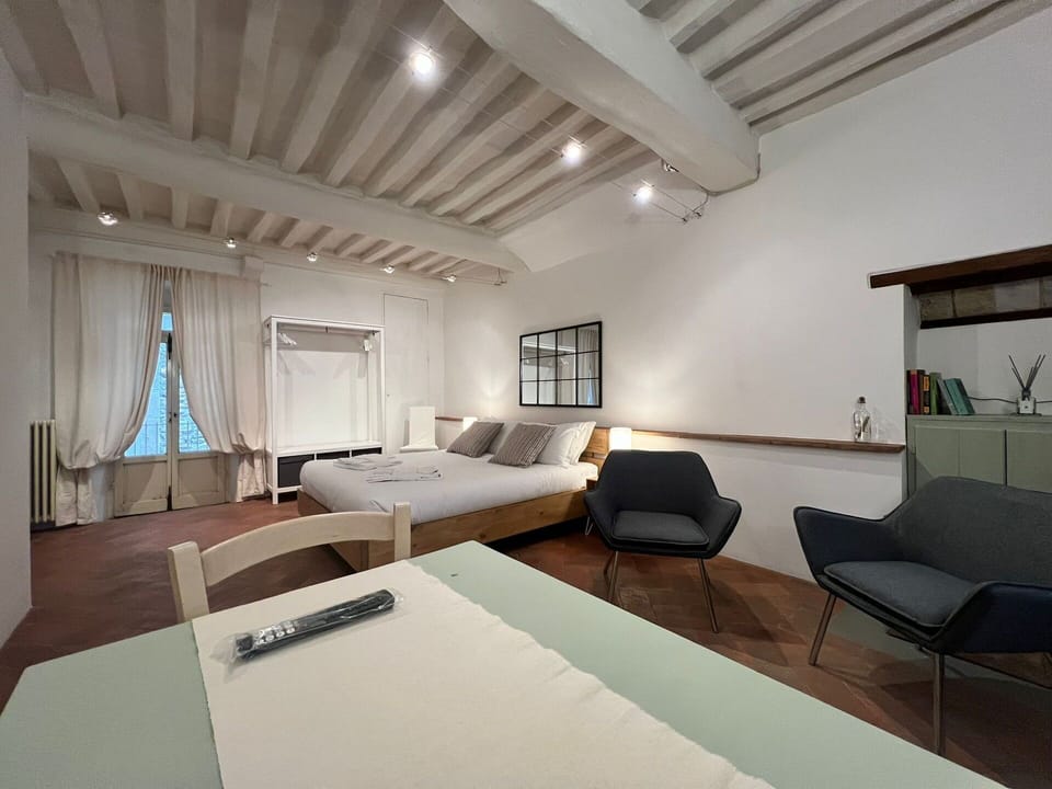 Double bedroom and living room