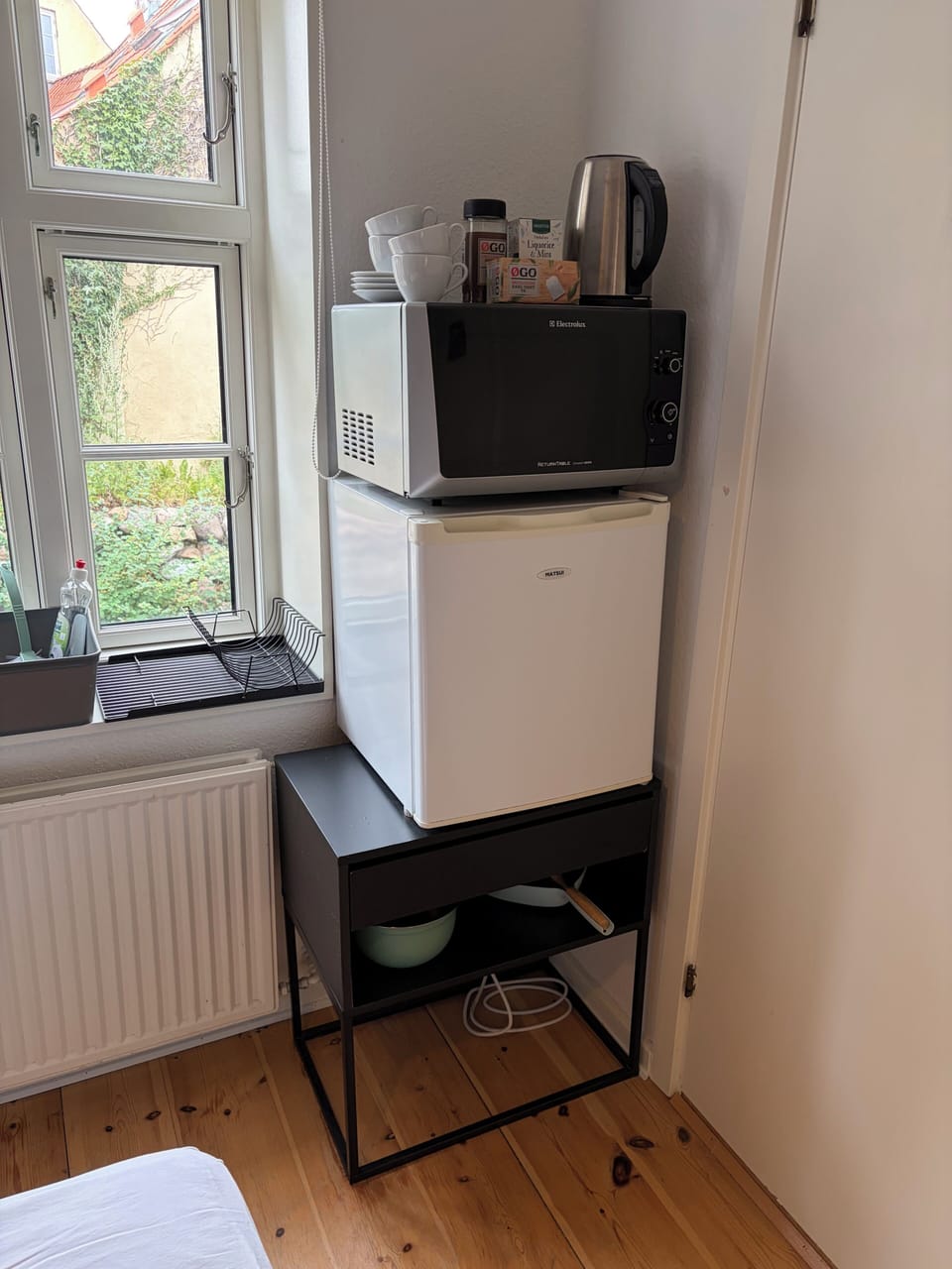 Basic Apartment, 2 Bedrooms, Kitchenette, Garden Area | Interior