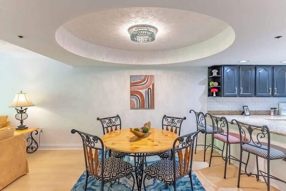 Dining Room: Enjoy meals in style with eclectic decor and an inviting ambiance!