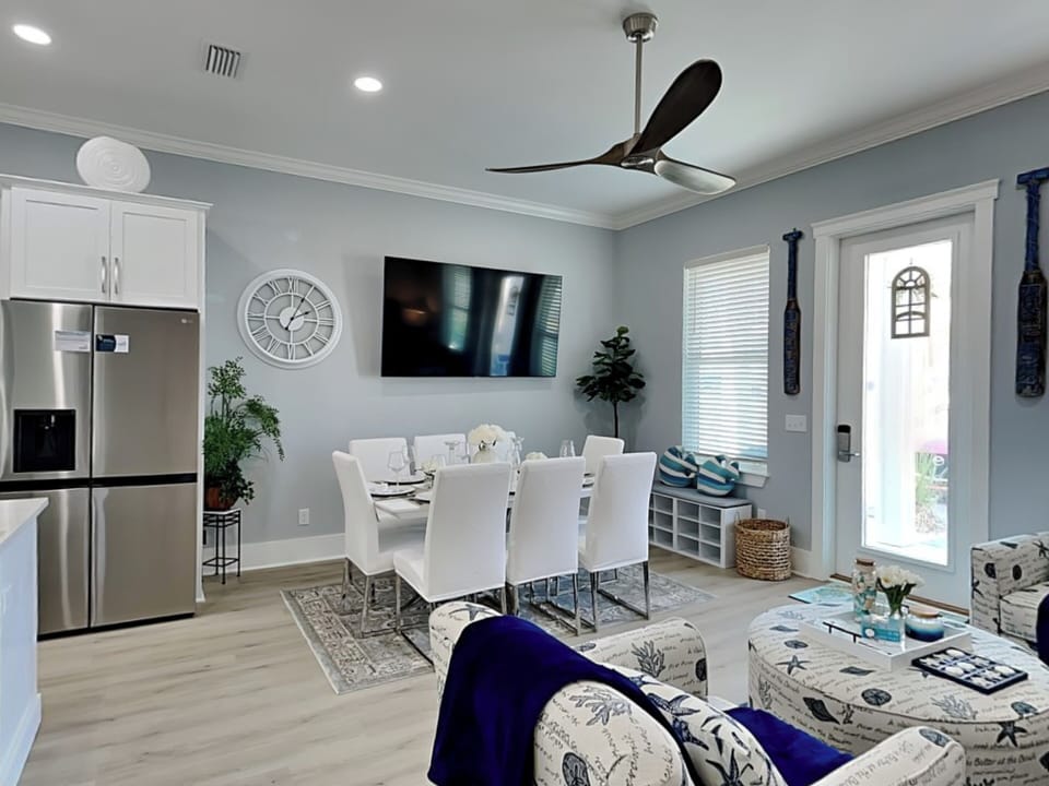 Dining Area - First Floor