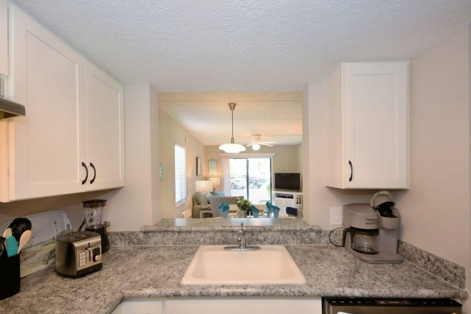 Condo, 2 Bedrooms | Private kitchen | Coffee/tea maker, fridge, electric kettle, toaster