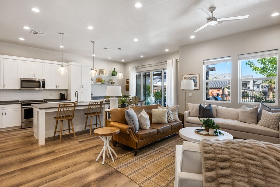 Townhome, 5 Bedrooms | Living area | Smart TV
