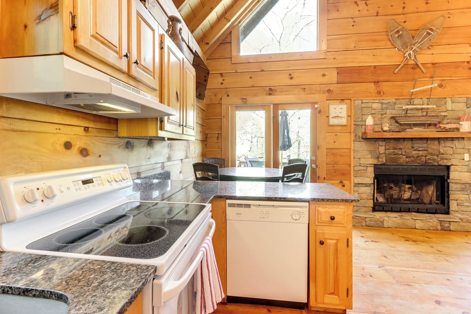 House (2 Bedrooms) | Interior