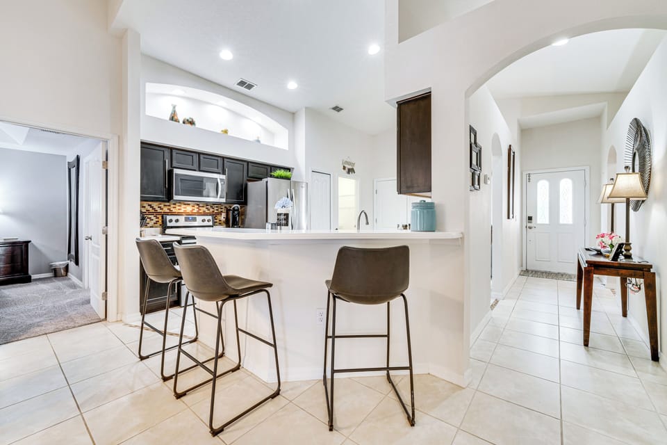 House (4 Bedrooms) | Interior