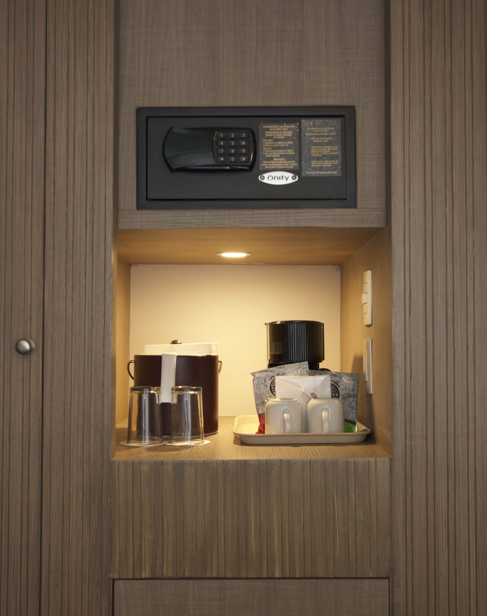 In-room safe, desk, soundproofing, iron/ironing board