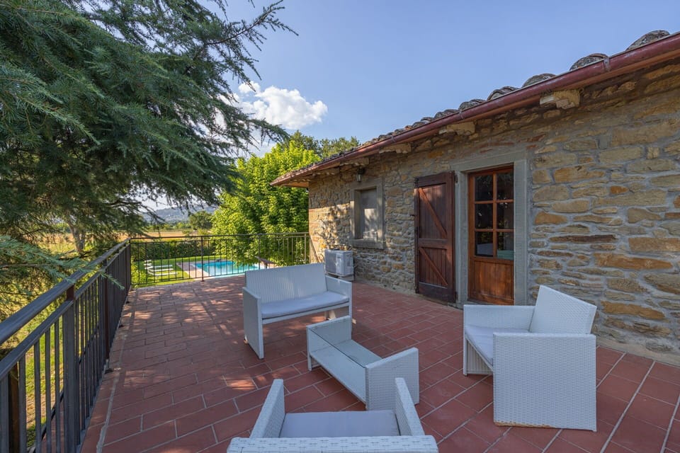 Balcony / Terrace / Patio, Building Exterior