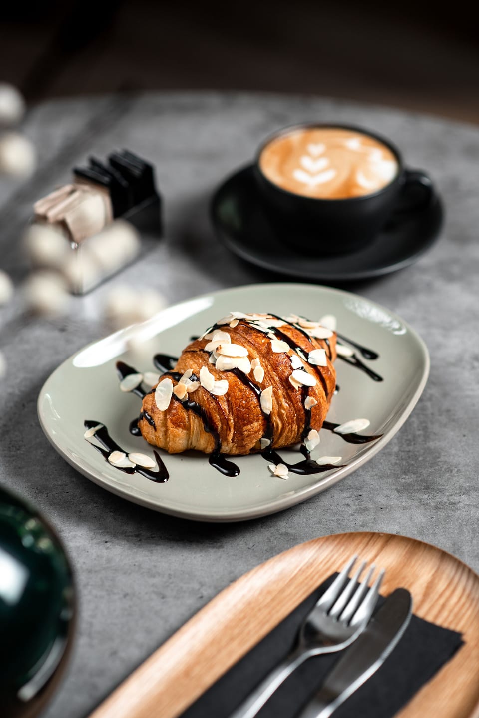 Free daily cooked-to-order breakfast