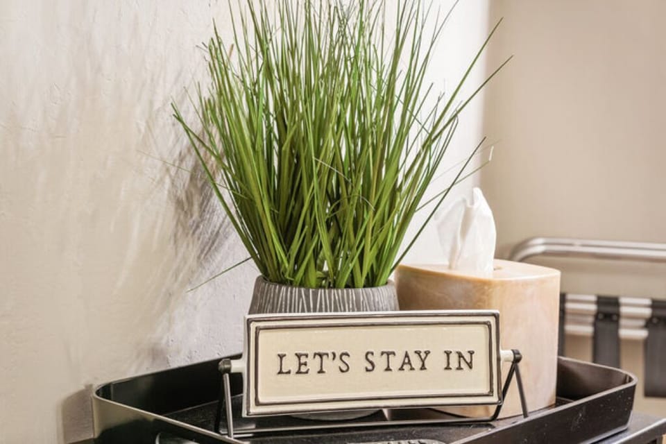 eab93e63-124e-432b-bf49-e18044d263f8