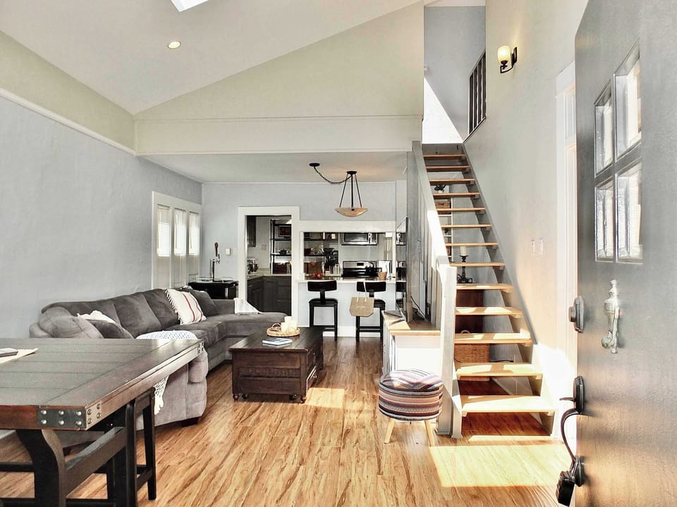 House, Multiple Beds, Patio, Garden View (Park Avenue Beach Paradise) | Living area | 50-inch flat-screen TV with digital channels