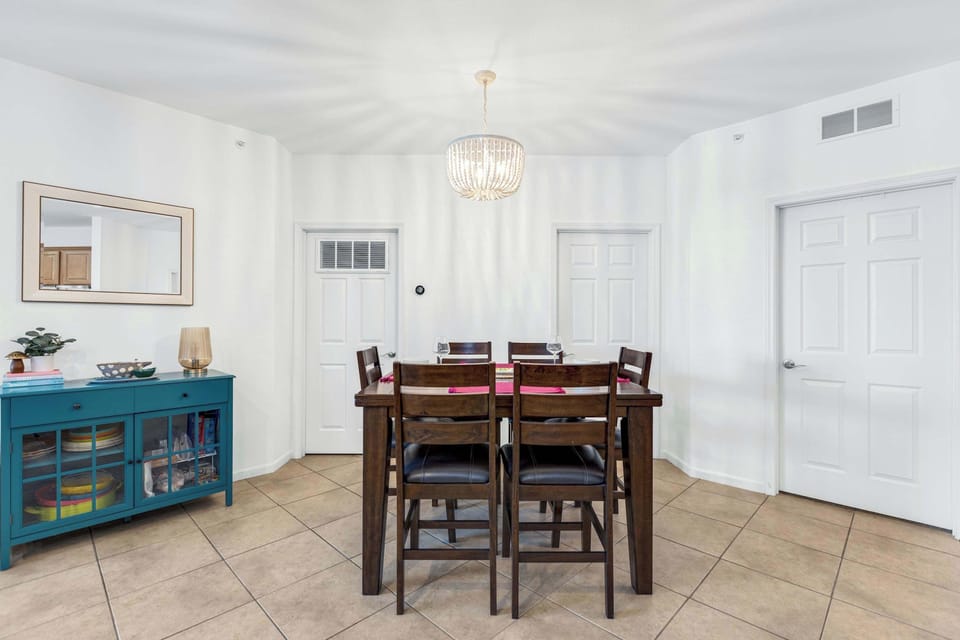 Condo, Multiple Beds, Pool Access (Panoramic Sunset Escape) | Dining