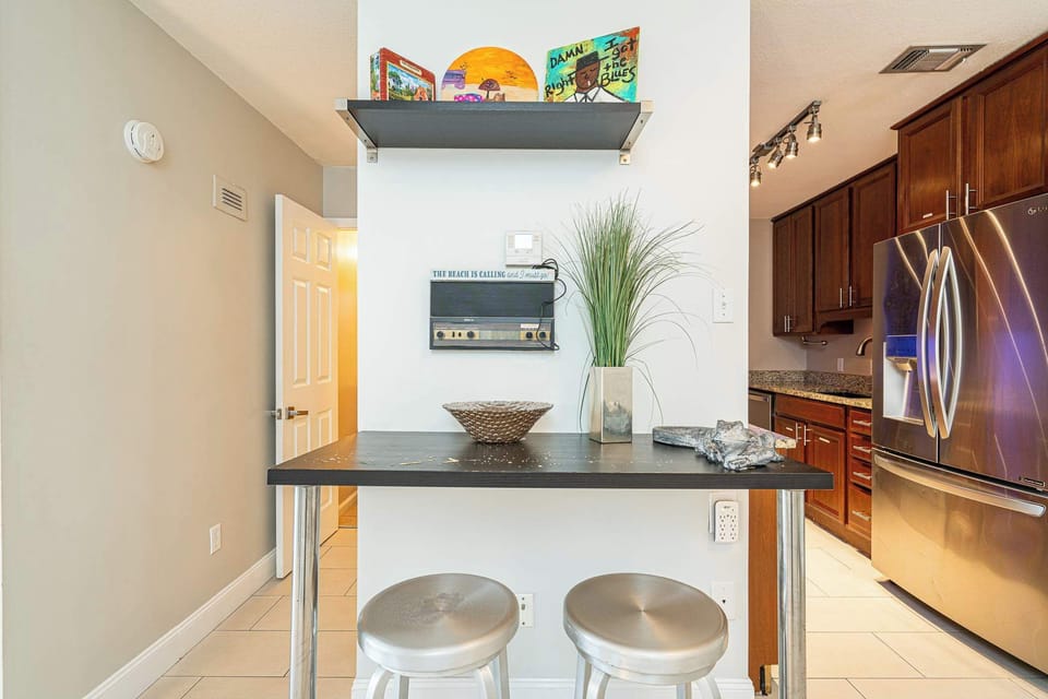 Townhome, Multiple Beds, Balcony (Long Island at Laguna Point) | Interior