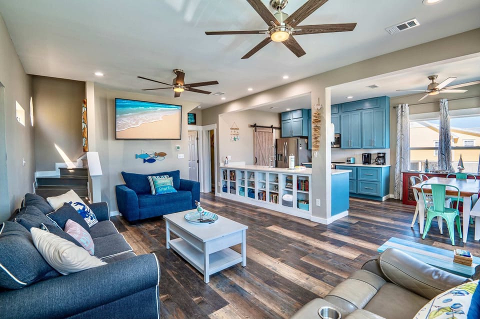 House, Multiple Beds, Patio, Ocean View (A Wave From it All) | Living area | 50-inch flat-screen TV with digital channels