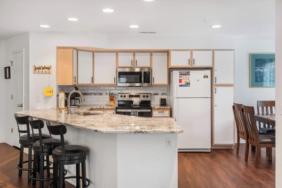 Condo, Multiple Beds, Patio (Lake Hideaway) | Private kitchen | Coffee/tea maker