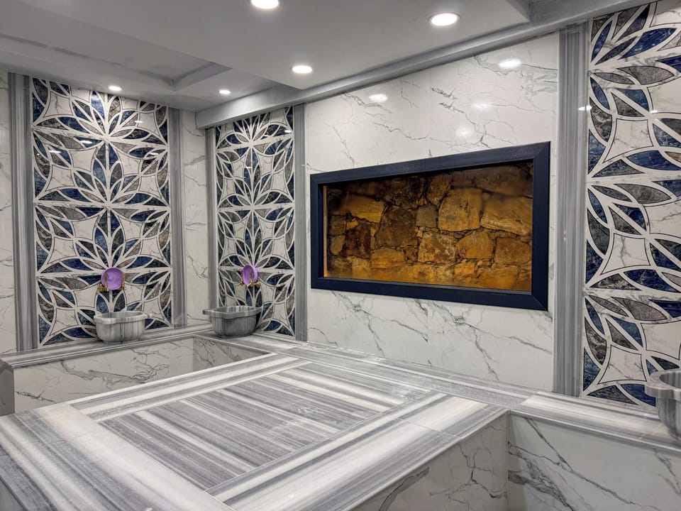 Couples treatment rooms, sauna, Turkish bath, body treatments, mud baths