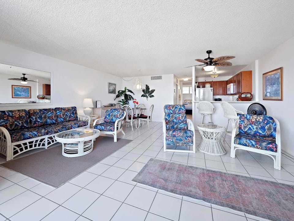 Condo, 1 King Bed, Balcony, Partial Ocean View (Kolu Honu) | Living area | 42-inch flat-screen TV with digital channels