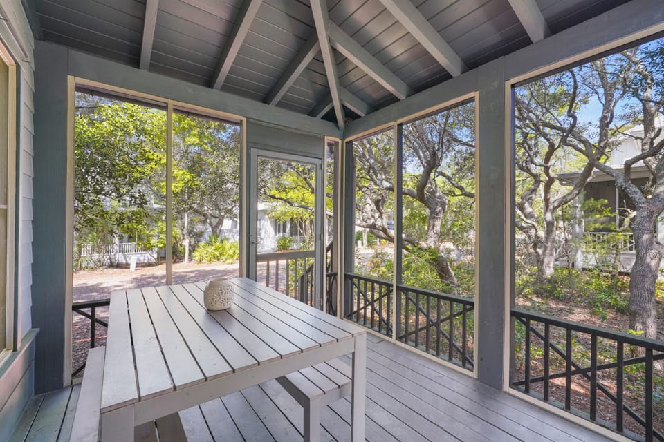 Picnic table on screened porch