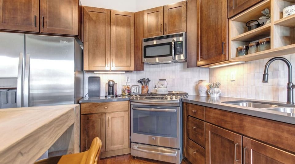 Well equipped kitchen