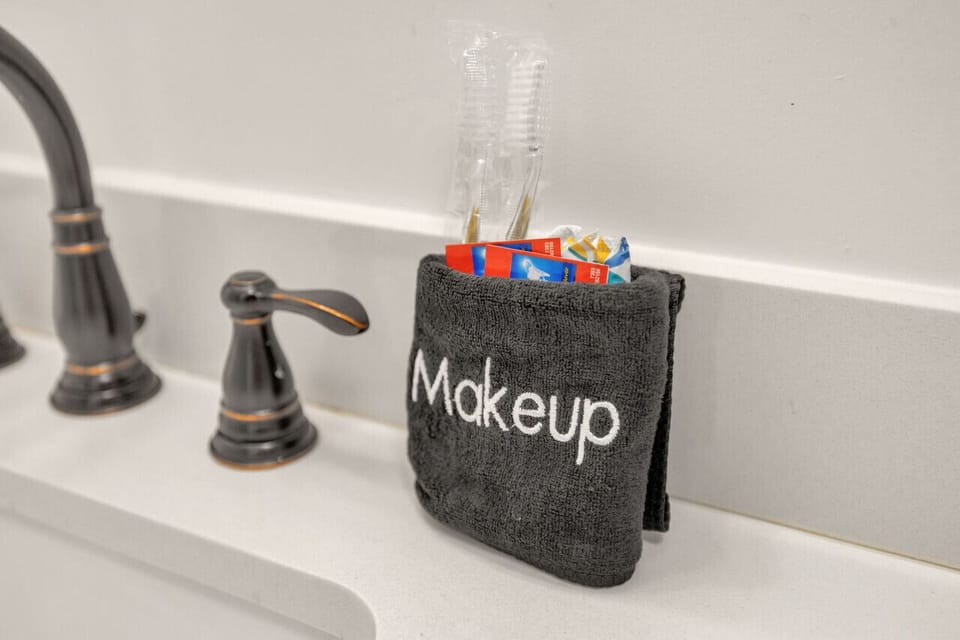 Complimentary toiletries included