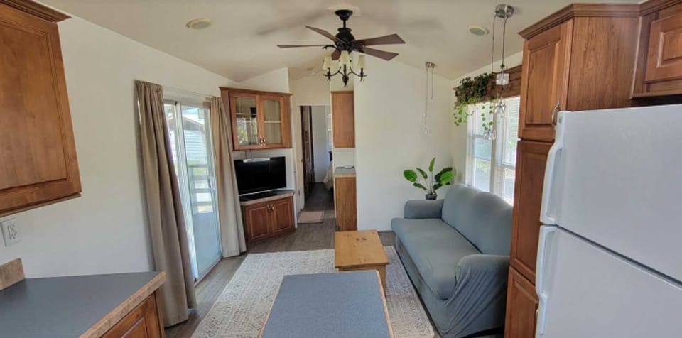 W37 - Living area