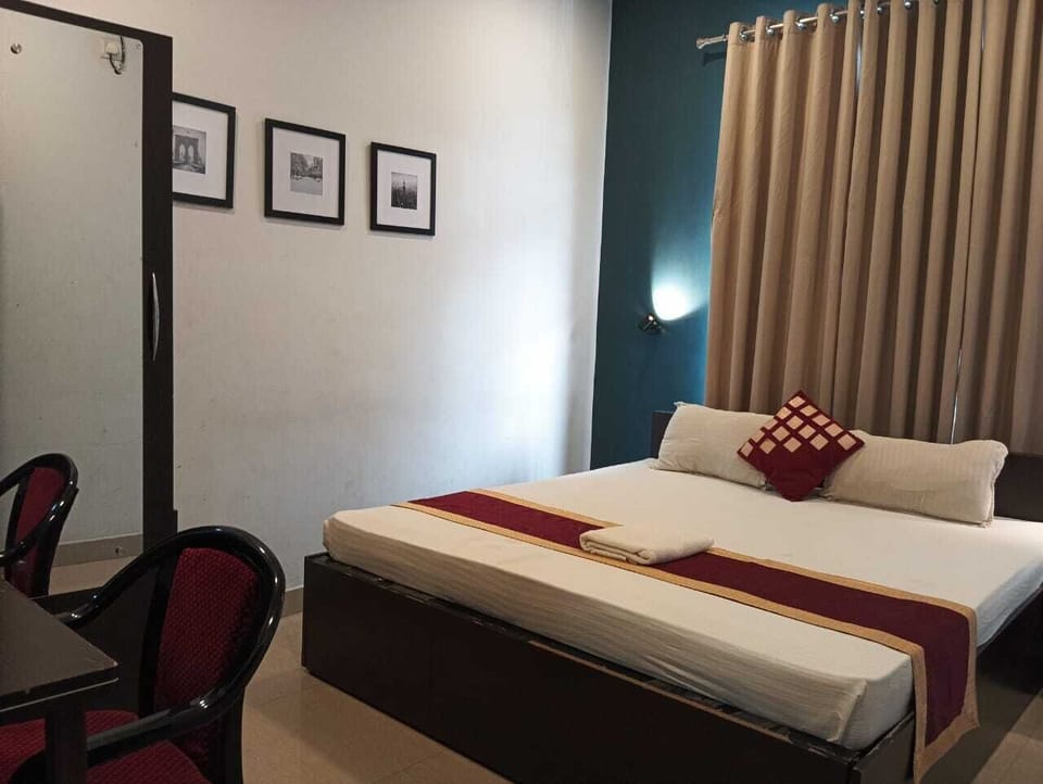Deluxe Room, City View