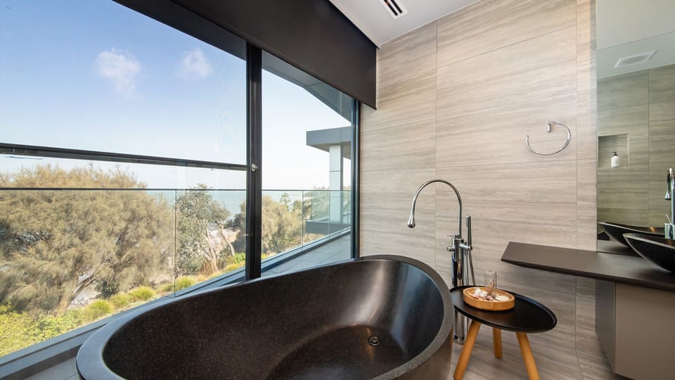 Somers Sanctuary King Bedroom Ensuite