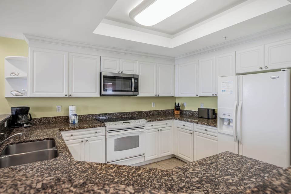 Full Kitchen